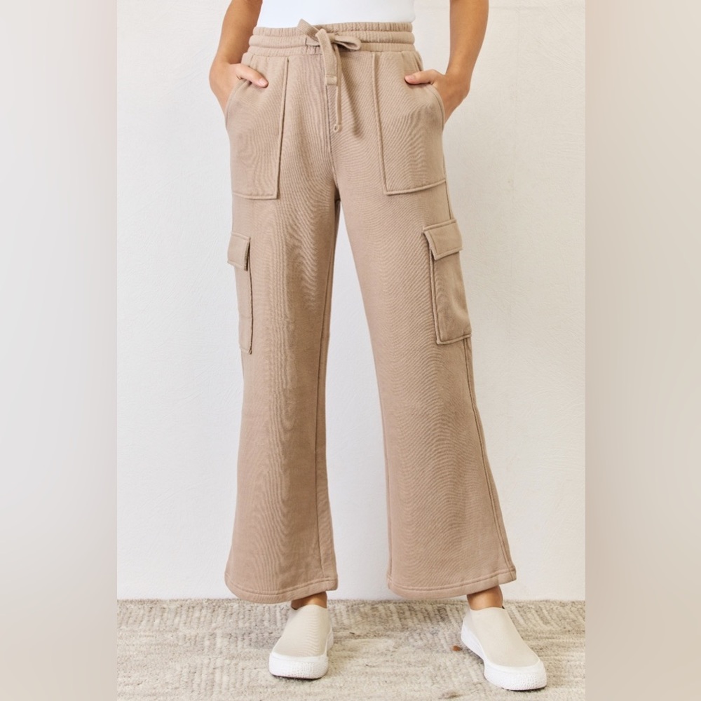 NEW RISEN Sand Tan High Waisted Cargo Pocket Wide Leg Lounge Pants Sweatpants